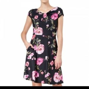 NWT Adrianna Papell Autumn Rose floral short sleeve dress